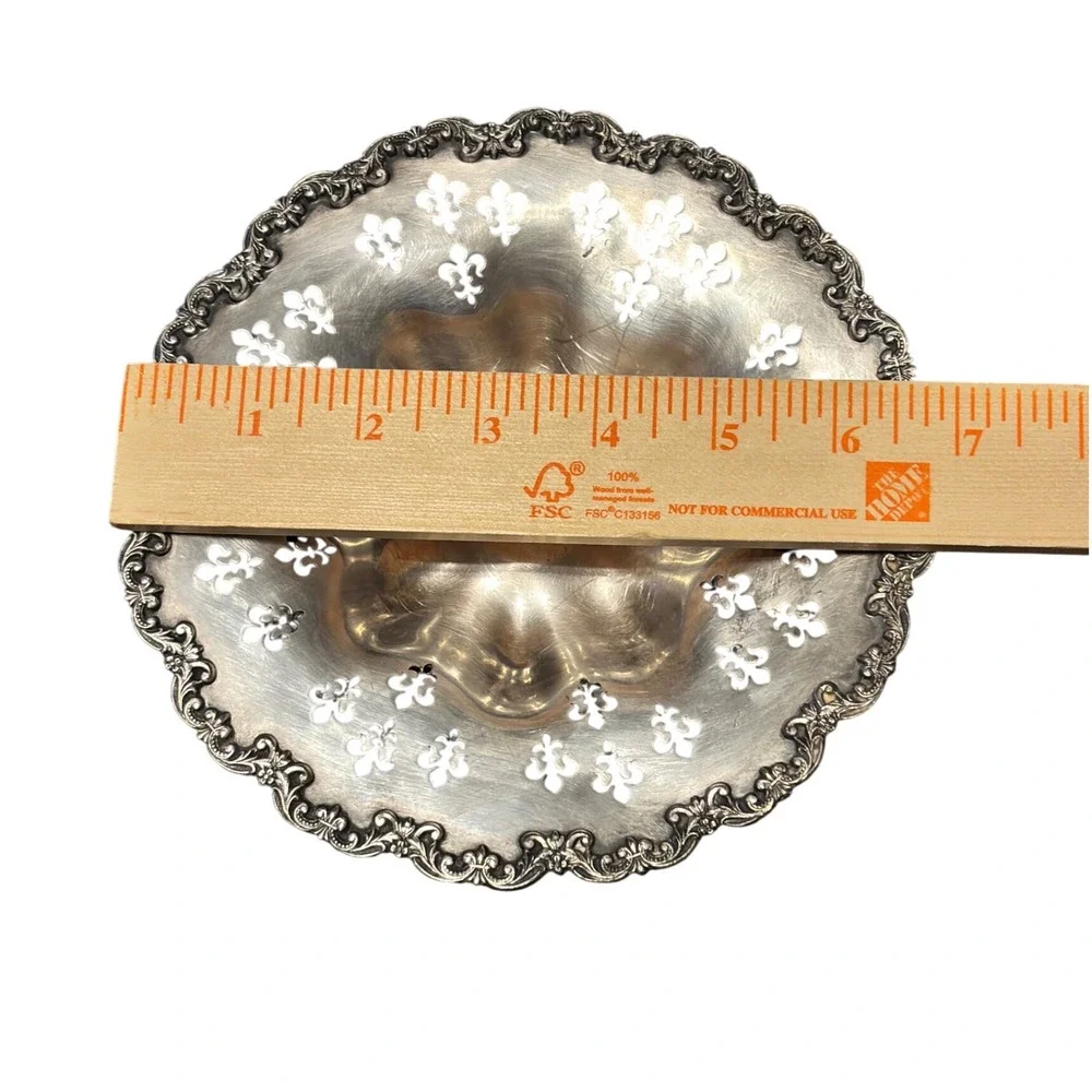 Vintage Silver Plated Footed Compote‎ Bowl Fleur de Lis Cutout Ornate Pedestal